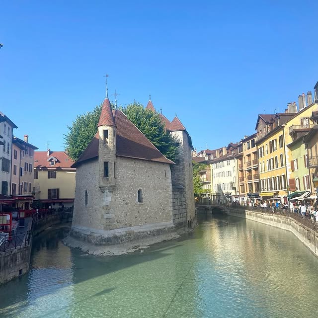 Post by mademoisellesam