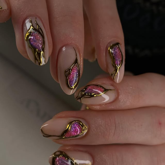 Post by yanpaintsnails