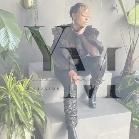 Yah ✨ Atlanta Luxury Realtor's profile picture