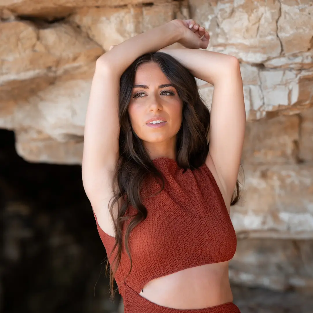 Courtney | Business Coach📱's profile picture