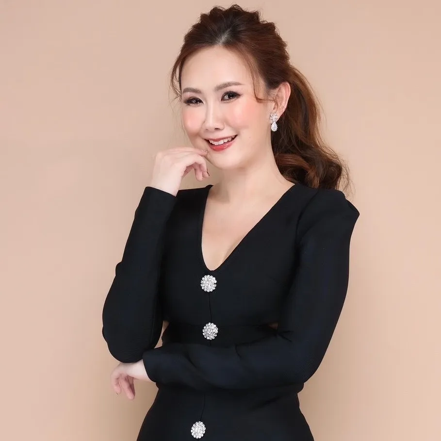 อ.แอม สอนธุรกิจความงาม สักคิ้ว's profile picture