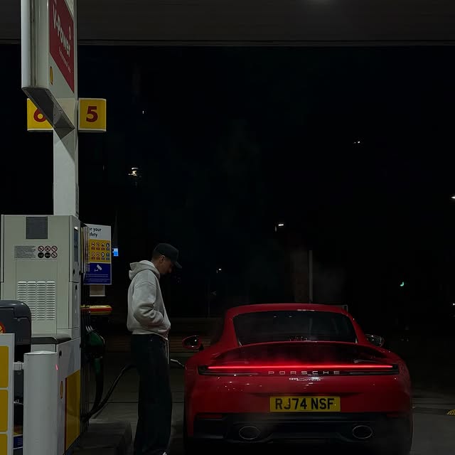 Post by laymedownliam