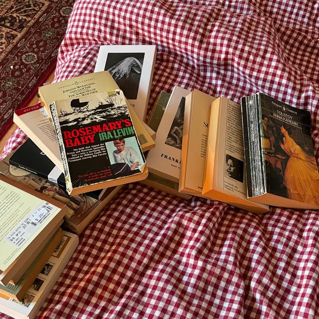 Post by read.with.loisa