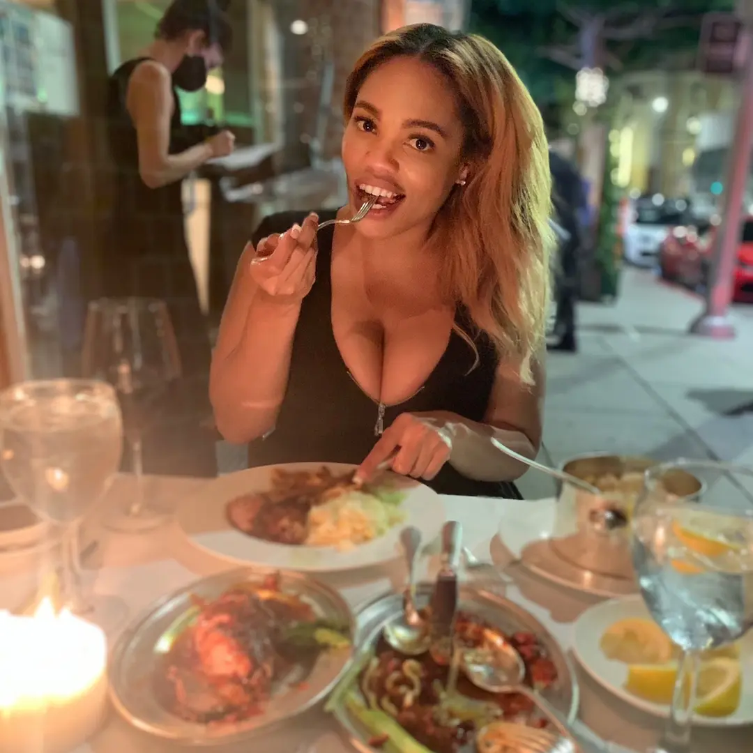 reesebuttercup's profile picture