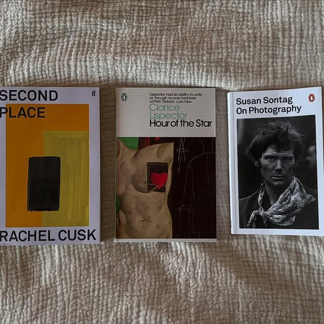 Post by read.with.loisa