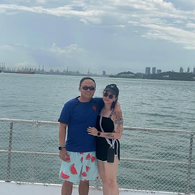 Post by mother0fdaughterss