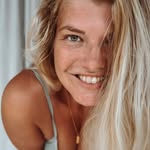 Line's profile picture