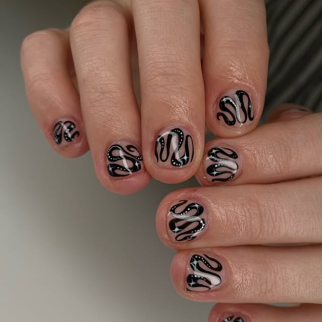 Post by yanpaintsnails