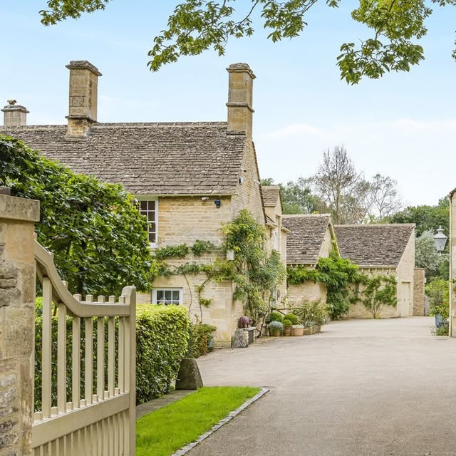 Post by thecountryhousedepartment