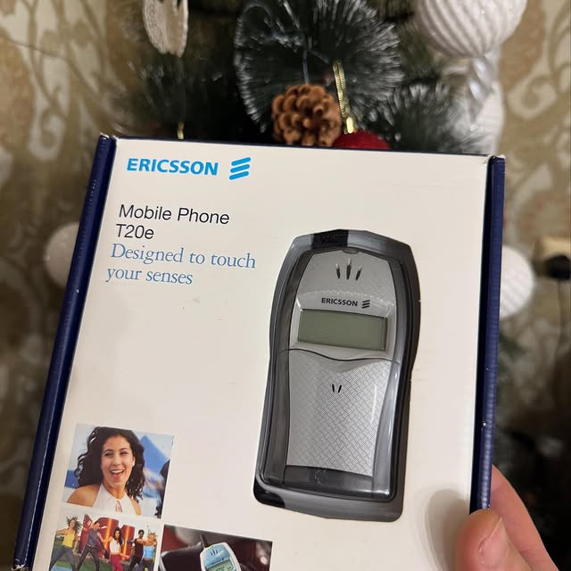 Post by retro_mobile_35