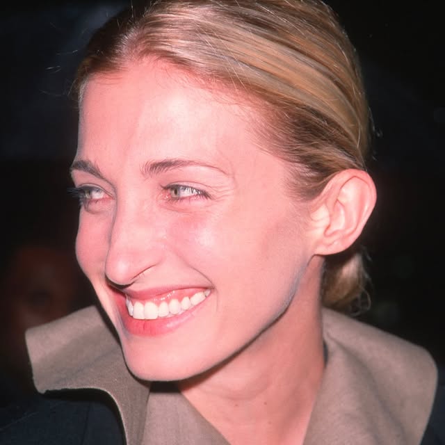 Post by carolyn__bessette