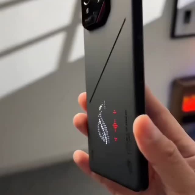 Post by tech_in_shorts_