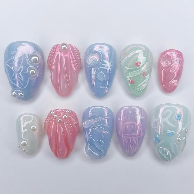 Post by nailsbynailah_