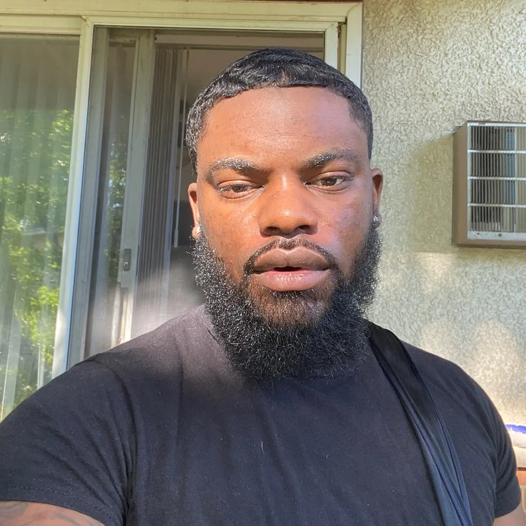 PureAmbitious's profile picture