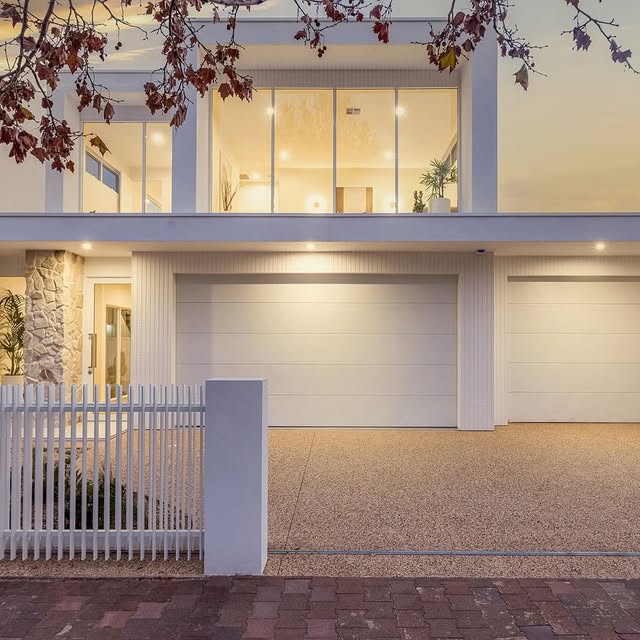 Post by raywhitehenleybeach