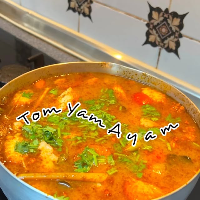 Post by zarinayu_cocodamia