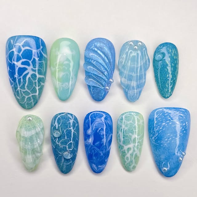 Post by nailsbynailah_