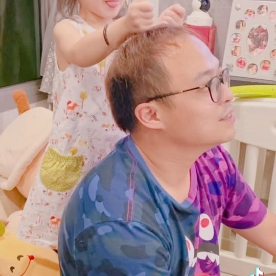 Post by mother0fdaughterss