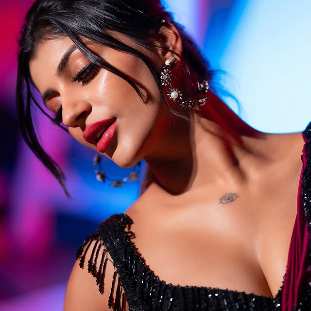 Post by yashikaaannand