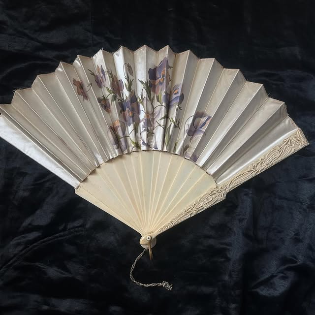 Post by forbiddenfruitvintage