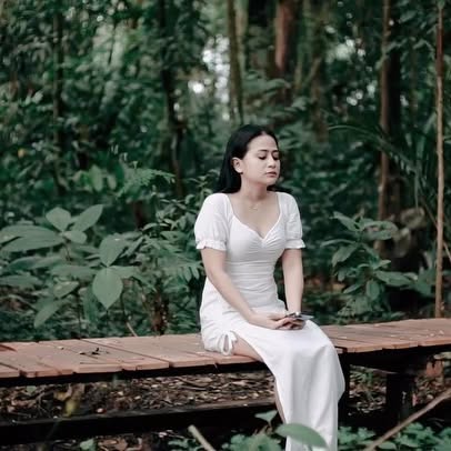 Post by resinovarianti