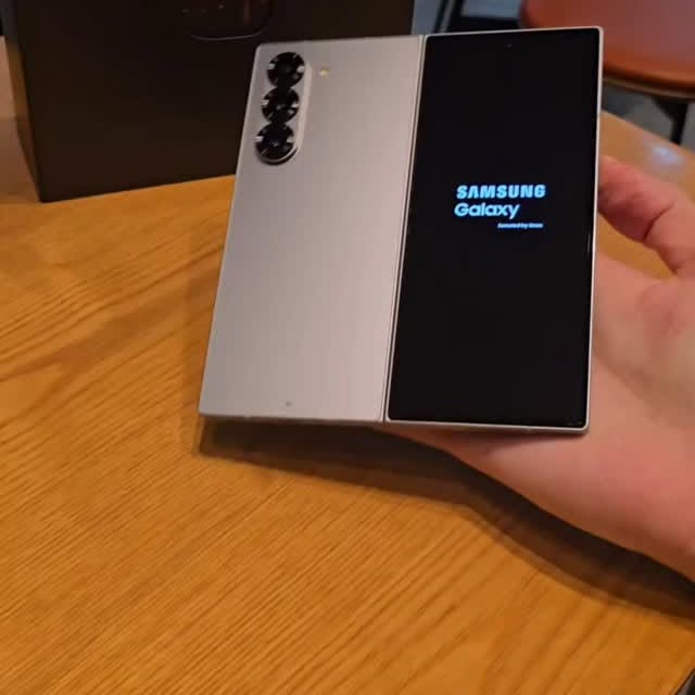 Post by tech_in_shorts_