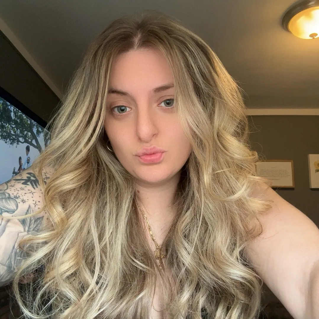 Mary ✨'s profile picture