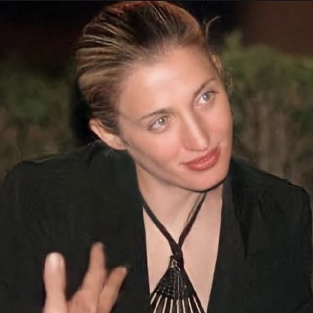 Post by carolyn__bessette