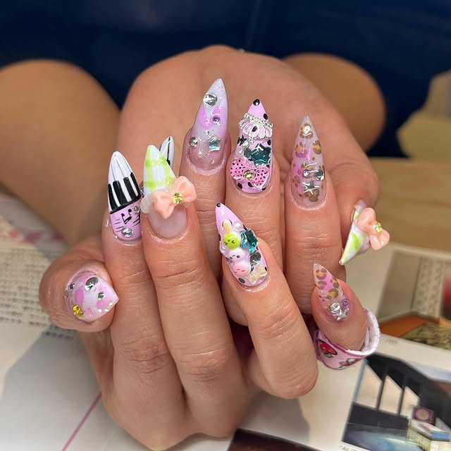 Post by atelierderosalee