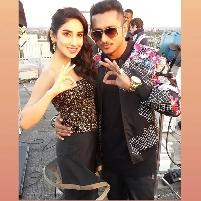 Post by yoyo_honey_singhhhhhhh