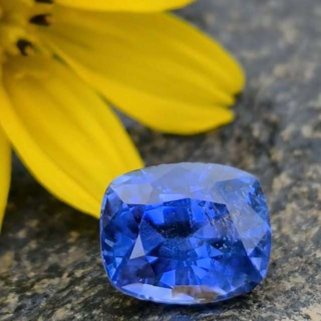 Post by ceyauragems_com