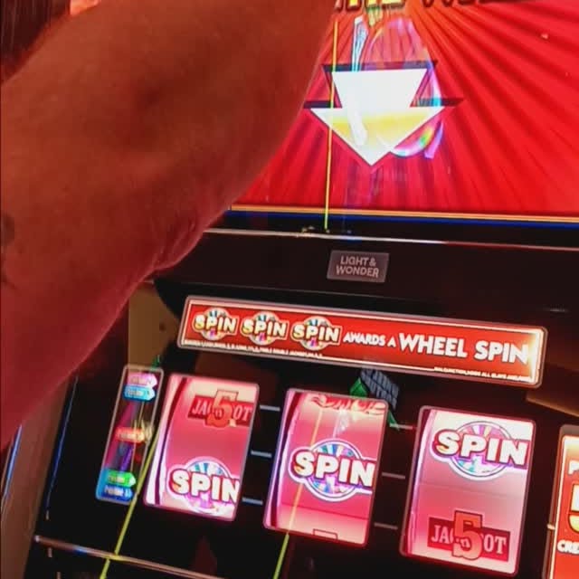 Post by couplelovingslots