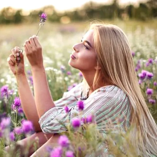 Angela 65987's profile picture