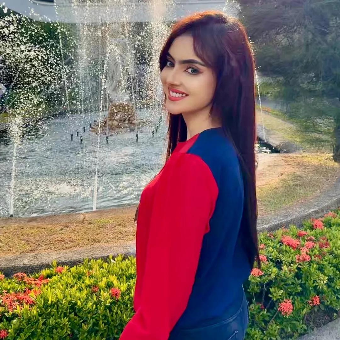 Emy & Thari's profile picture