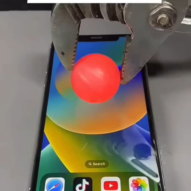 Post by tech_in_shorts_