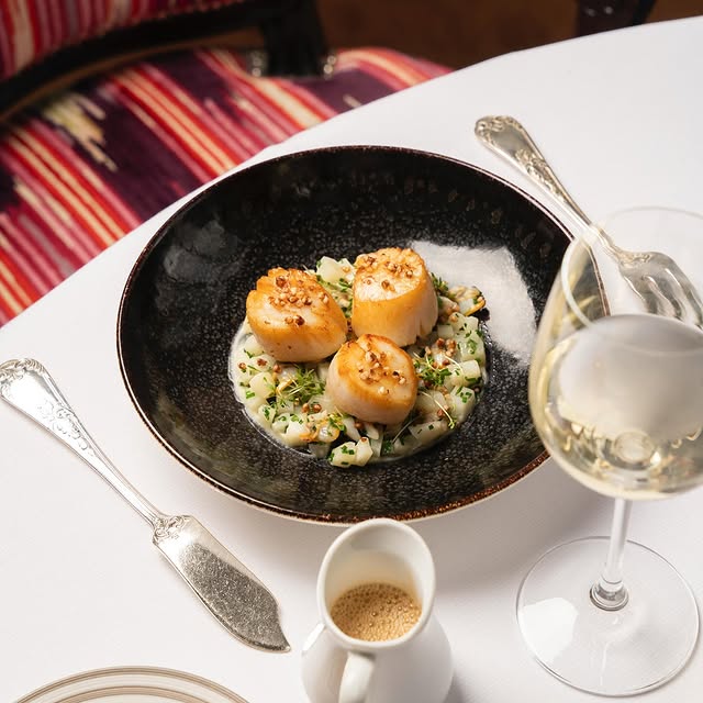 Post by la_grande_cascade_