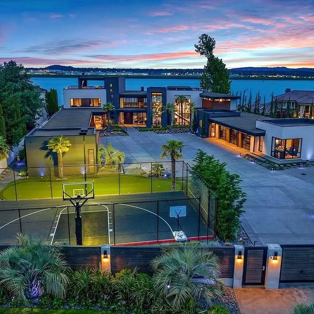 Post by millionairehideouts