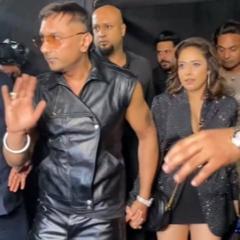 Post by yoyo_honey_singhhhhhhh