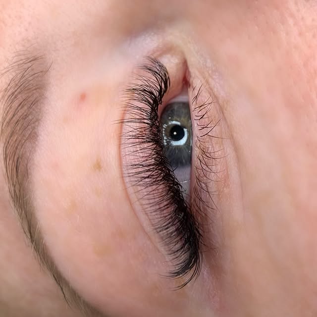 Post by lashes_in_split