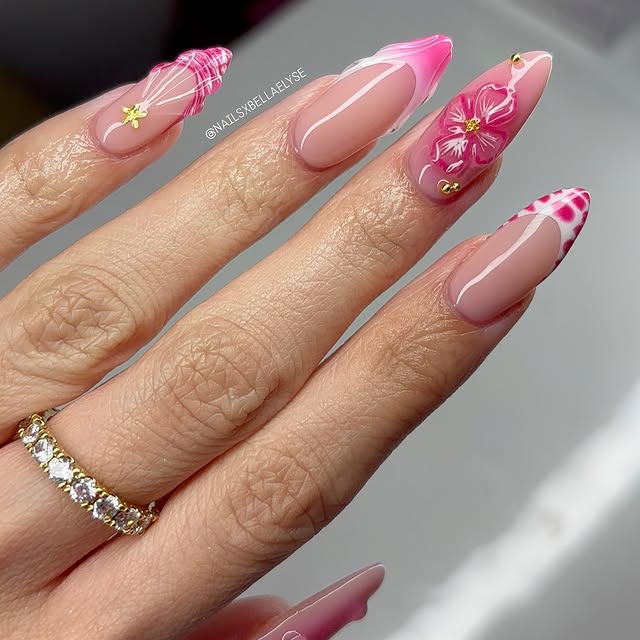 Post by nailsxbellaelyse