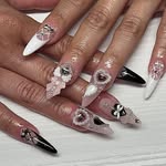 mariana ⋆ ୭ৎ ⋆｡˚ ⋆'s profile picture