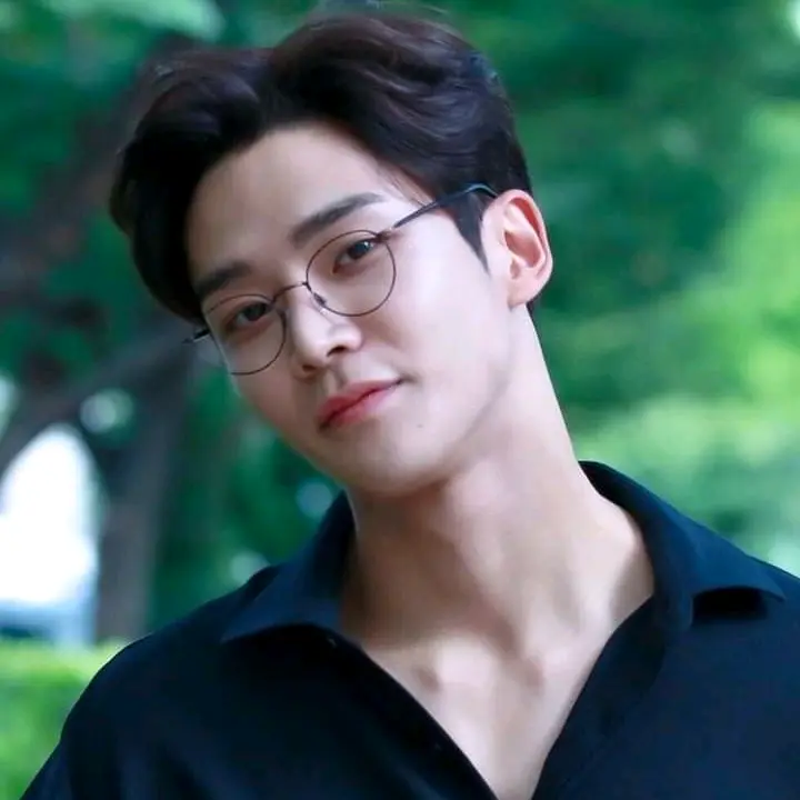 vee eun woo's profile picture