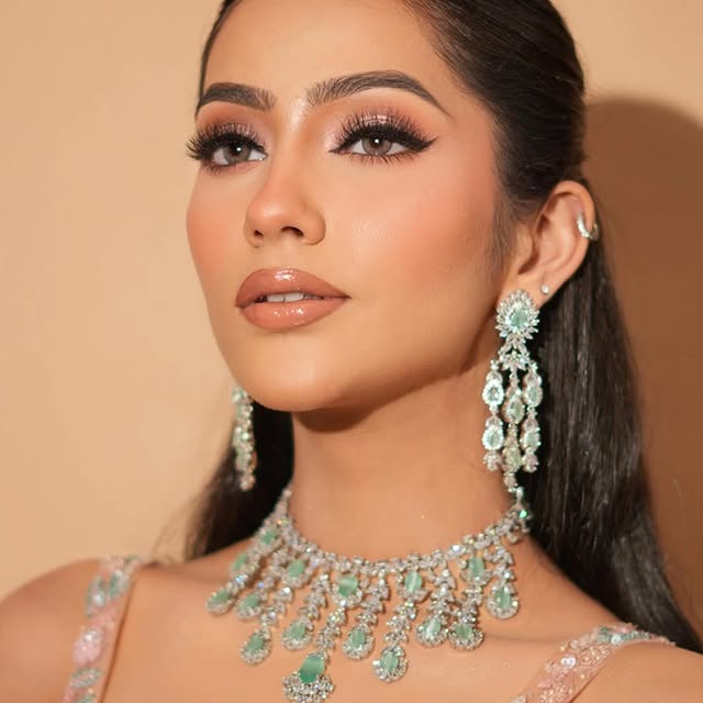 Post by forevergorgeousbypoojapal