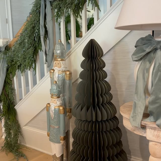 Post by wrapped_in_lace