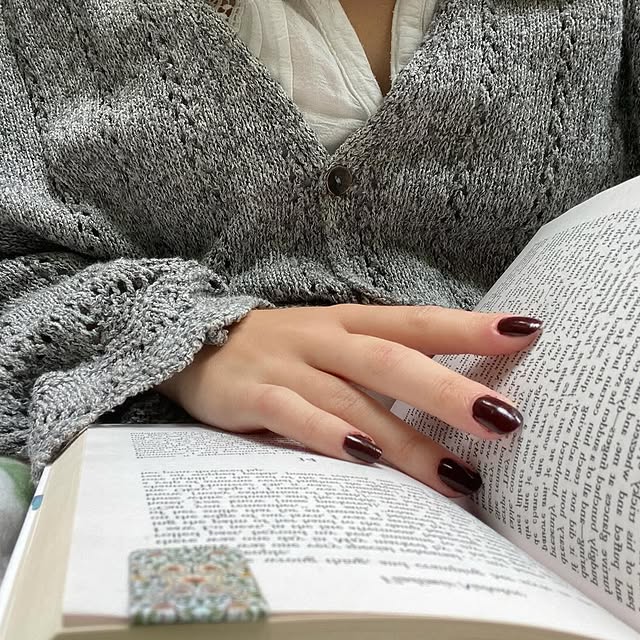 Post by read.with.loisa