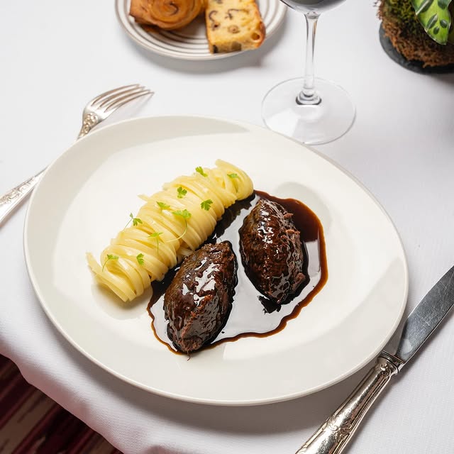 Post by la_grande_cascade_