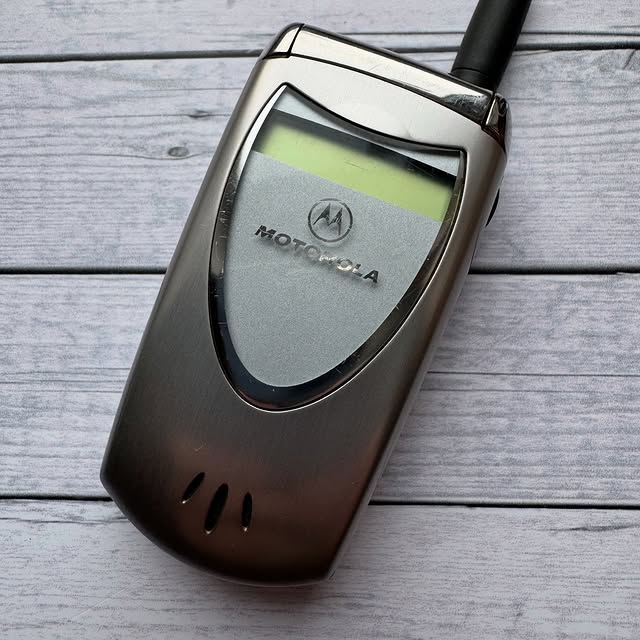 Post by retro_mobile_35