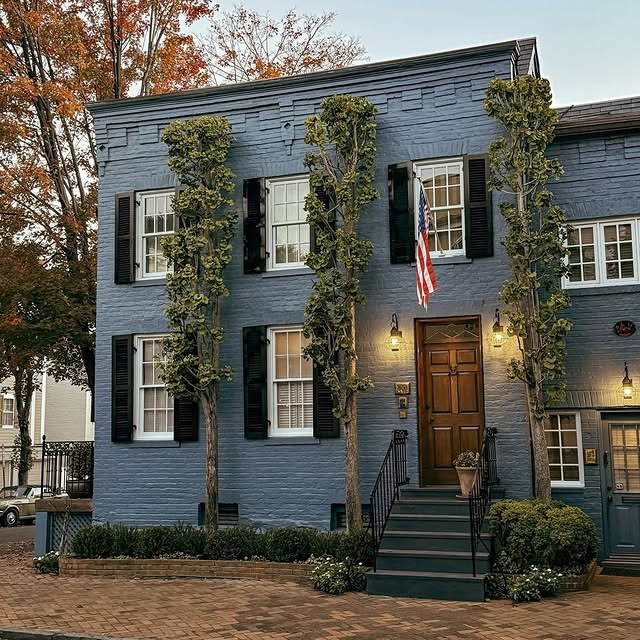 Post by onekingslane