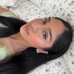 b 💌's profile picture