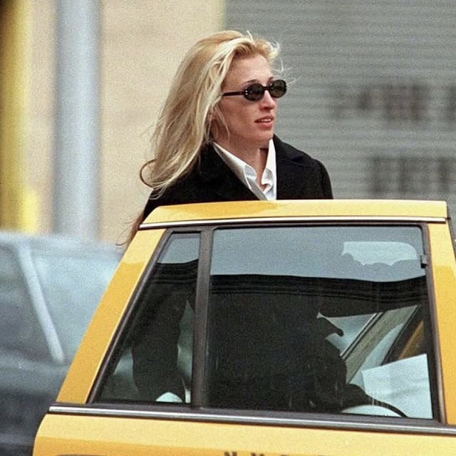 Post by carolyn__bessette